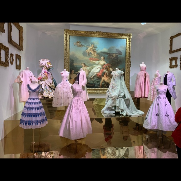 Meet your Posher, Susan - Picture 2 of 5